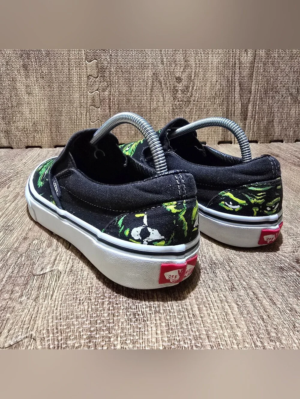 Vans Classic Slip-On Eyes In The Dark with Awesome Glow In The Dark Effect Unise